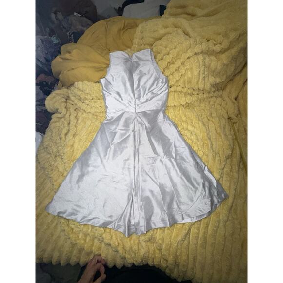 Women’s Alfred Sung Silver Dress Semi Formal Mother Of Bride Size 8 - Picture 2 of 6